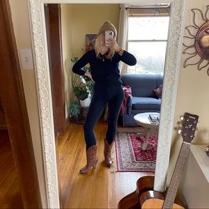 EVERLANE cashmere v-neck